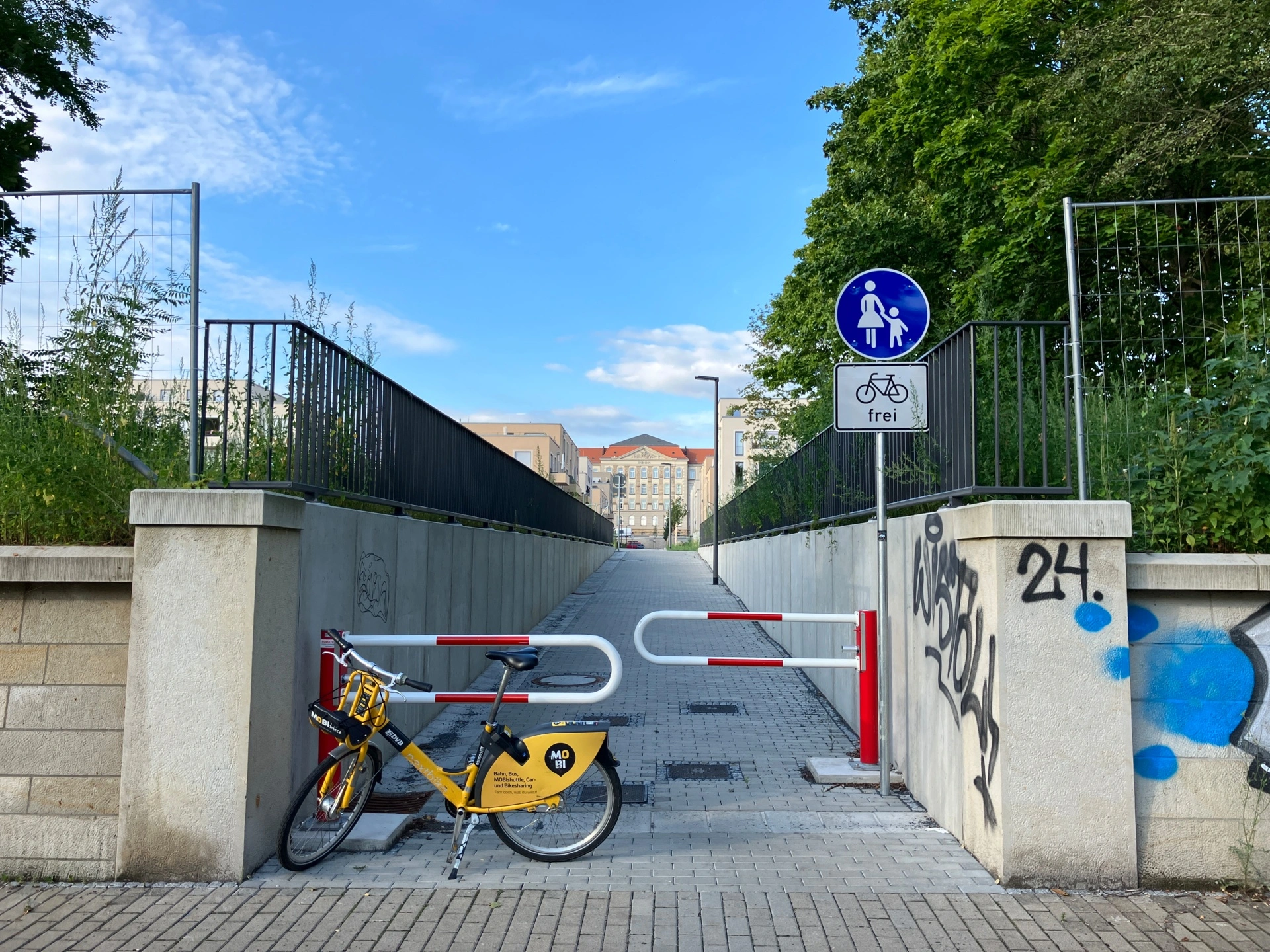 Fußweg zur Stauffenbergallee