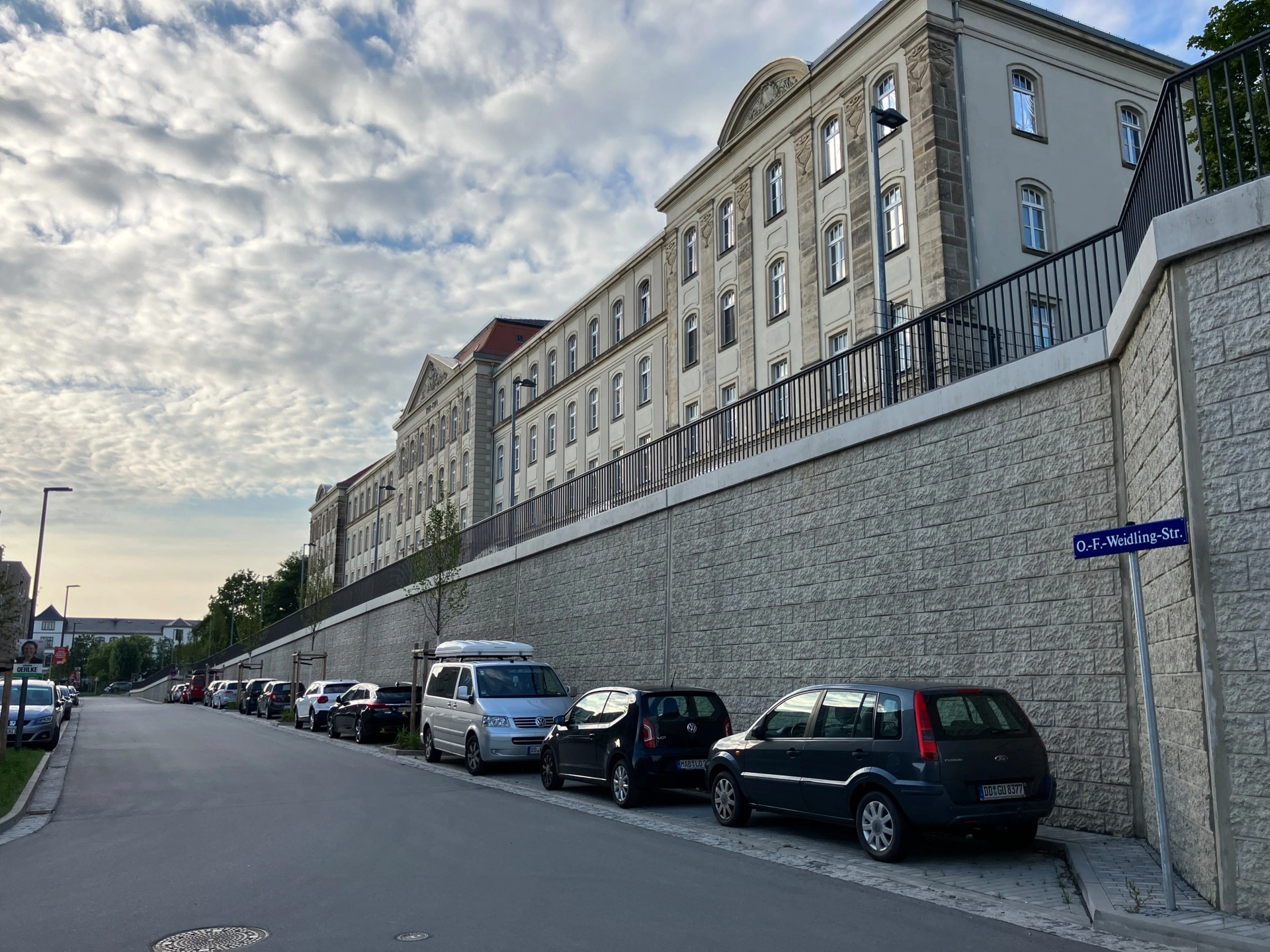 Die 226 Meter lange Stützwand