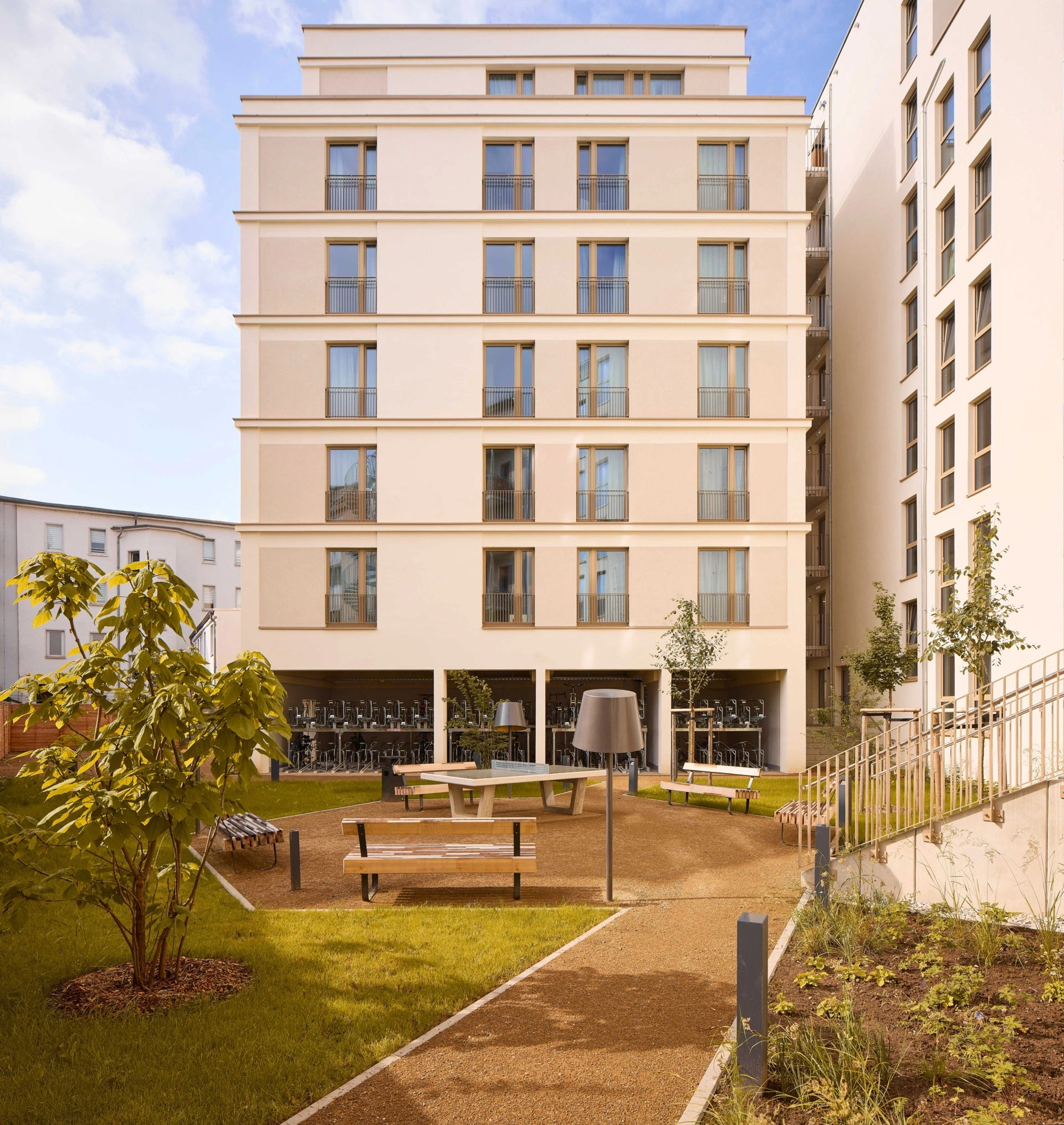 Aufenthaltsfläche im Innenhof